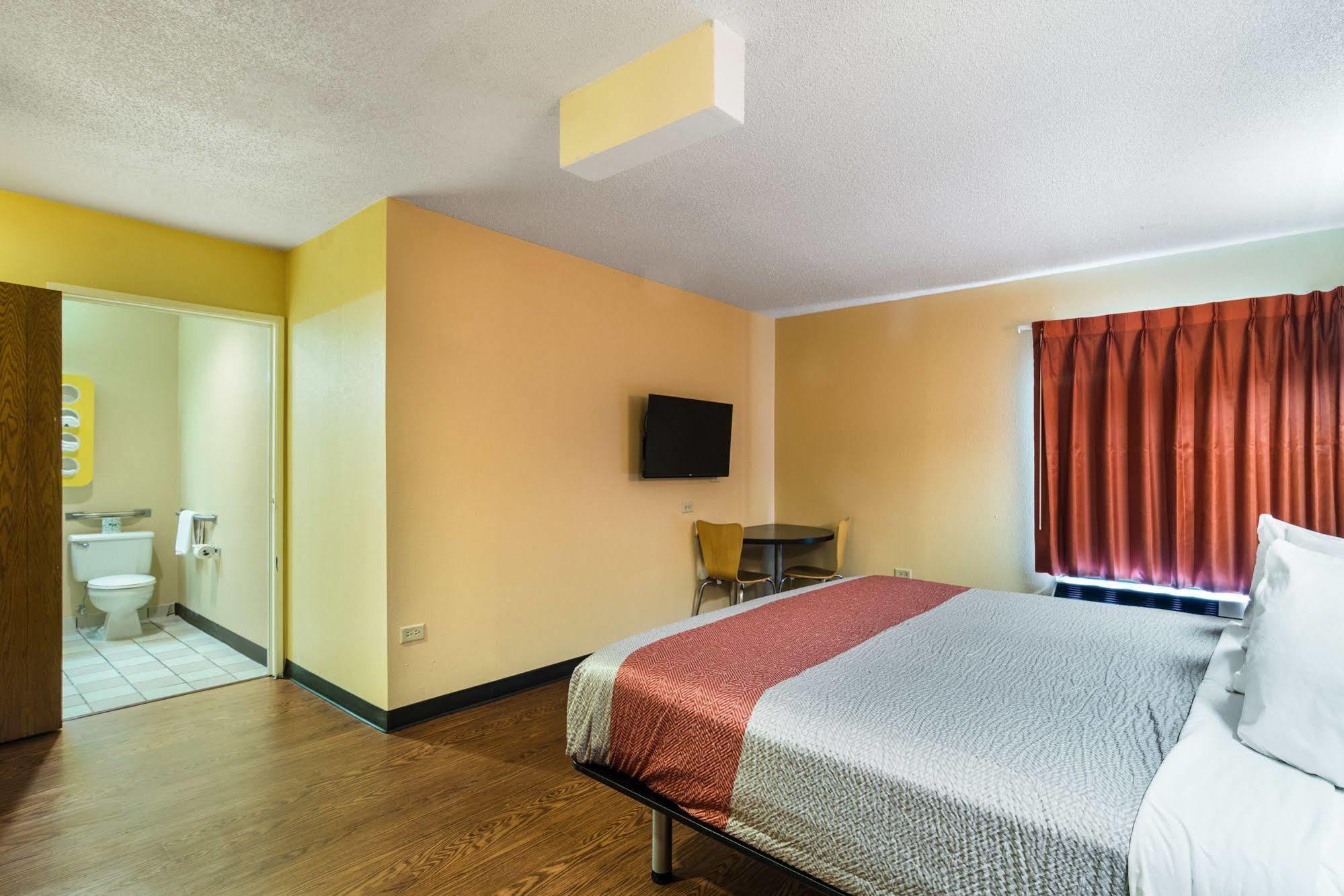 Motel 6-Libertyville, Il Экстерьер фото