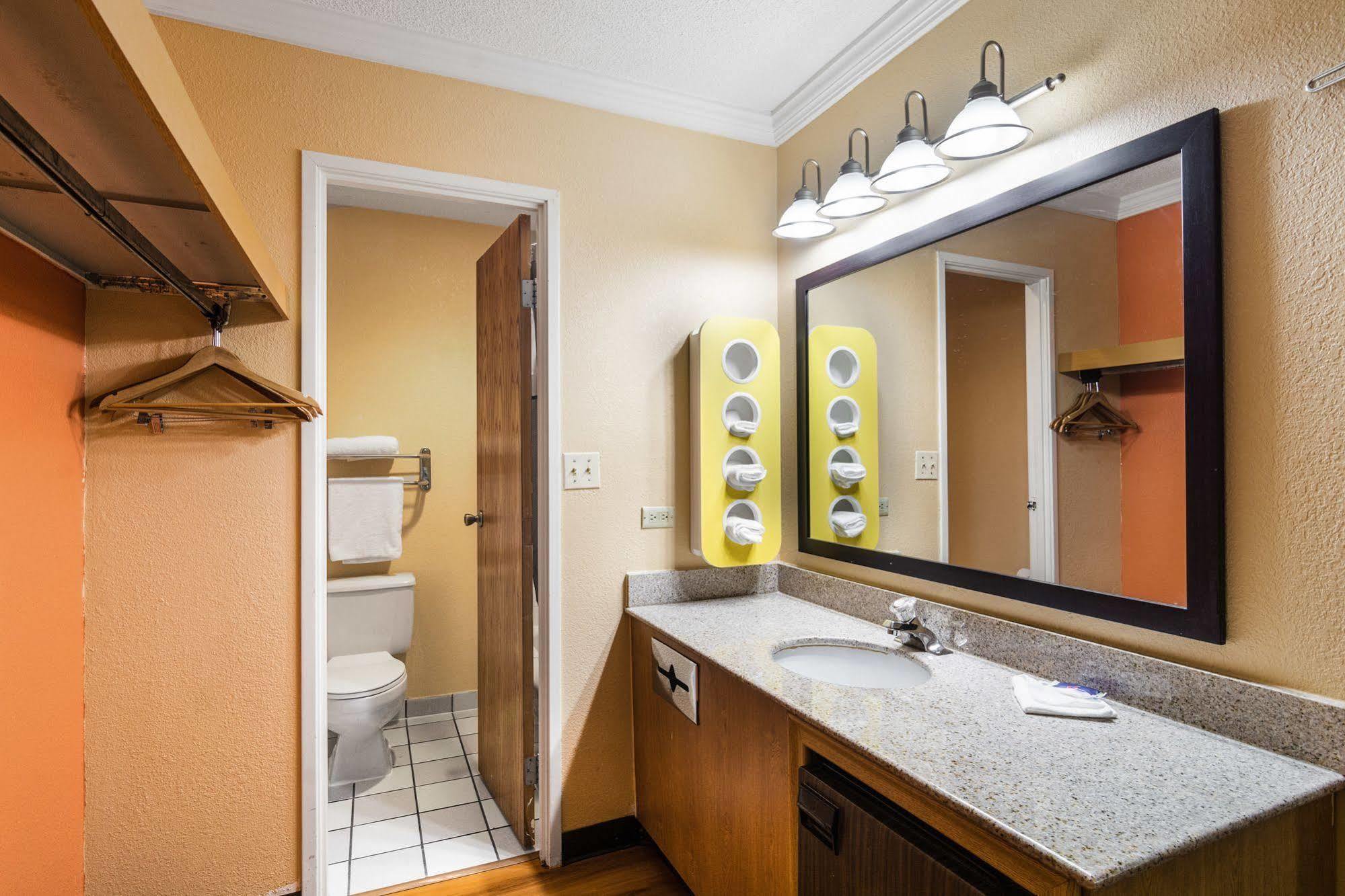 Motel 6-Libertyville, Il Экстерьер фото