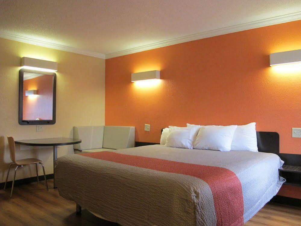 Motel 6-Libertyville, Il Экстерьер фото